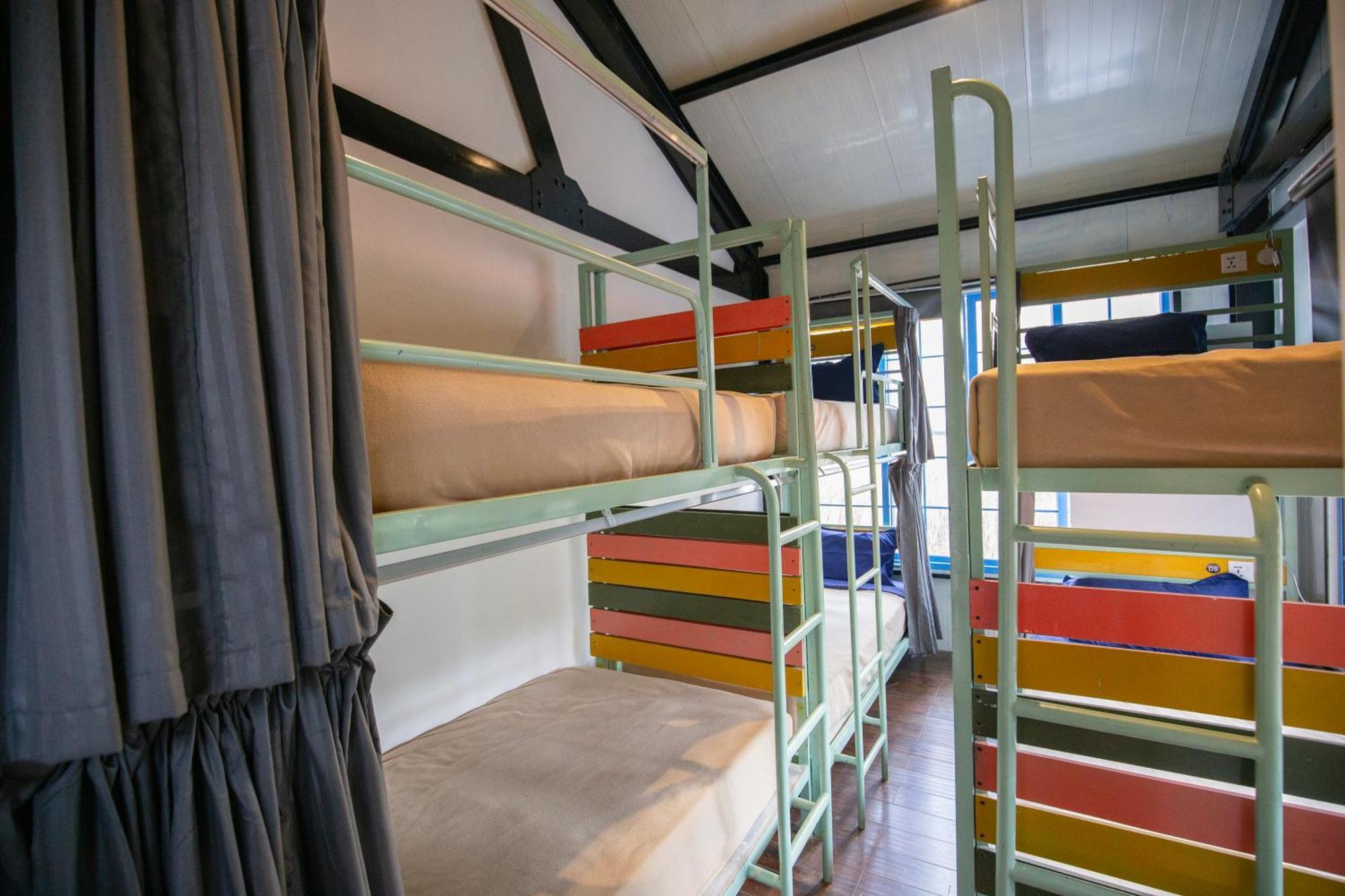 Hangover Hostels เอลลา ภายนอก รูปภาพ