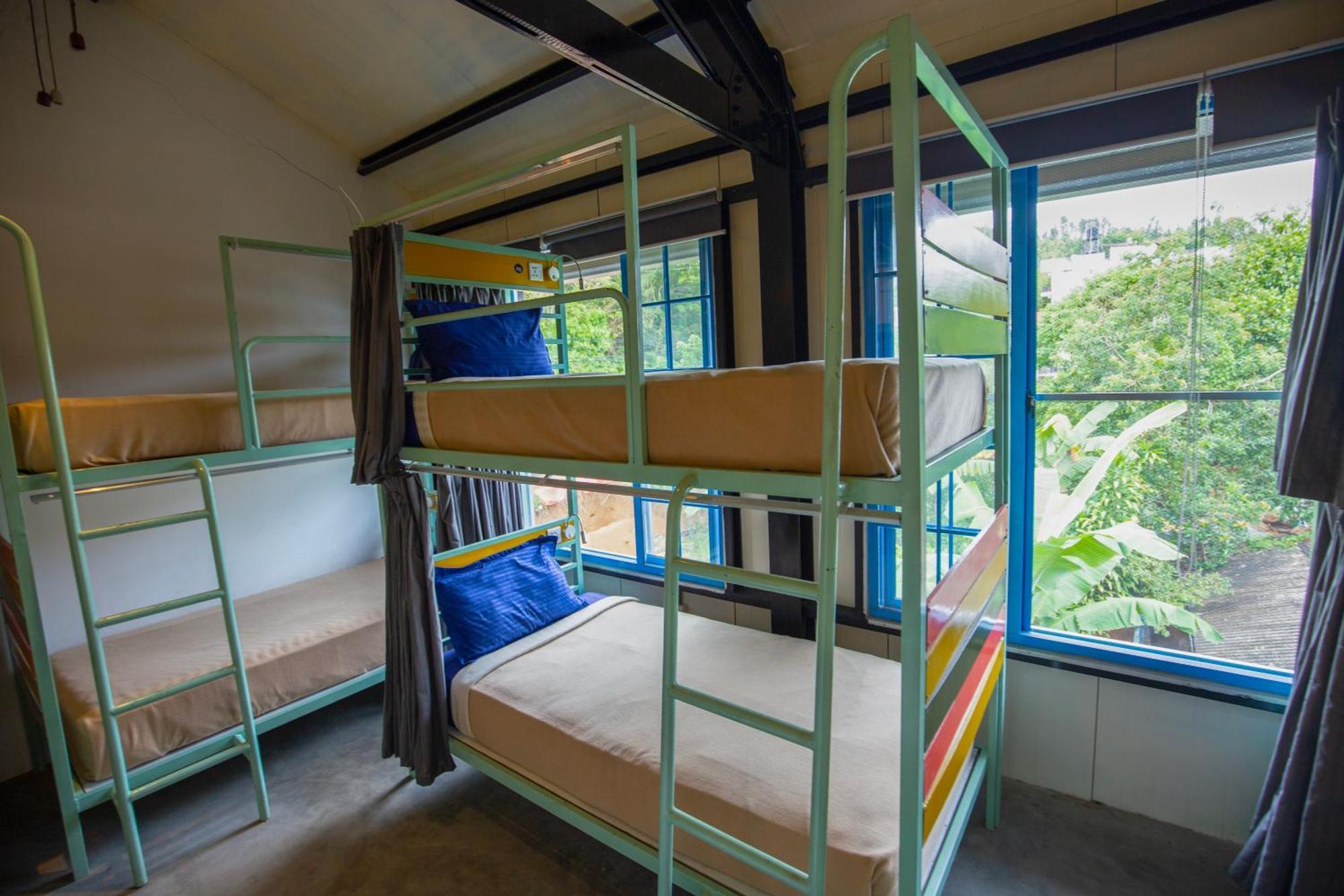 Hangover Hostels เอลลา ภายนอก รูปภาพ