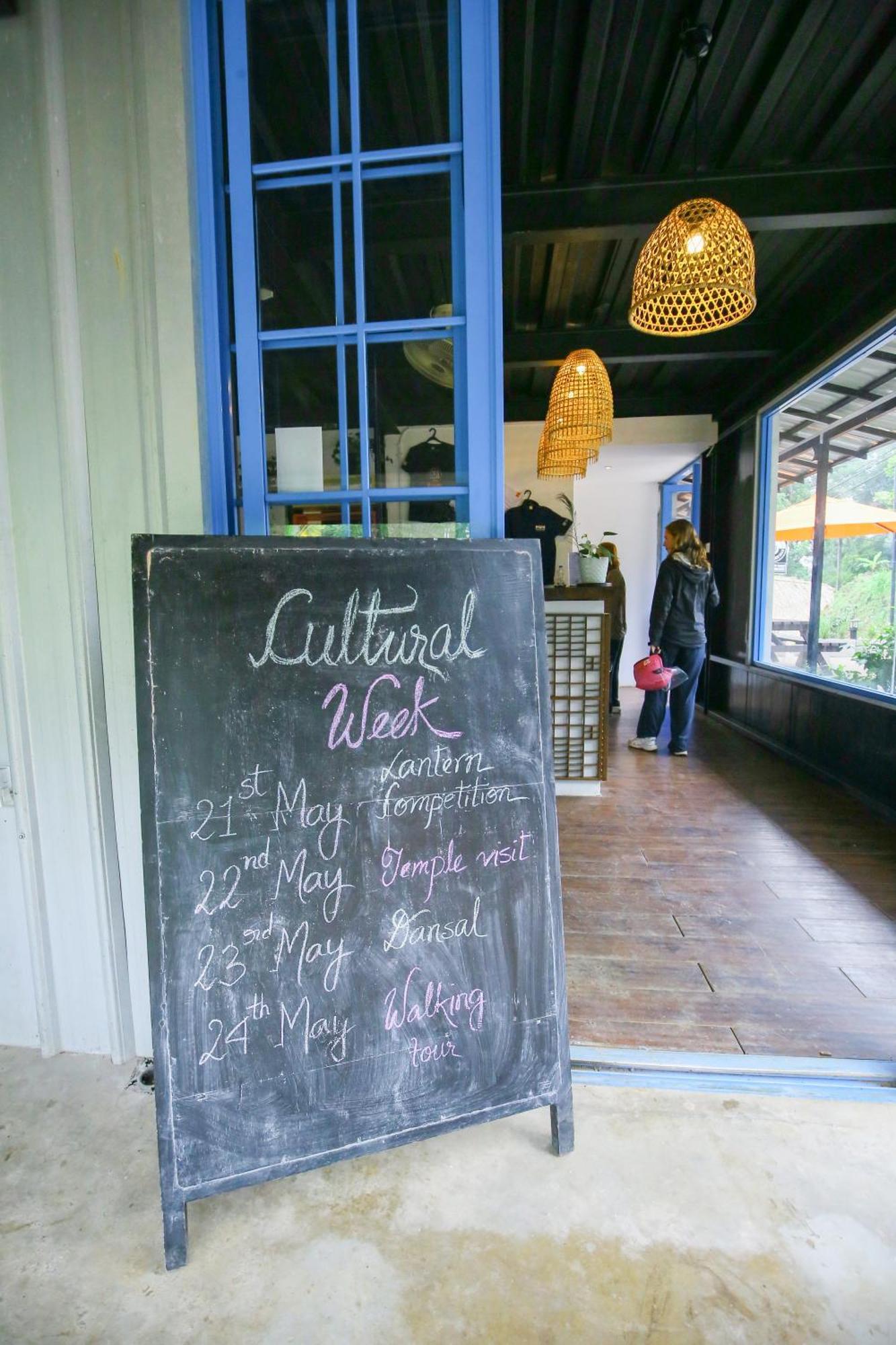 Hangover Hostels เอลลา ภายนอก รูปภาพ